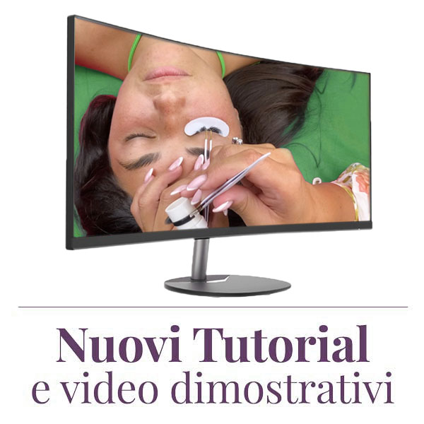 mani che lavorano ciglia dentro un monitor